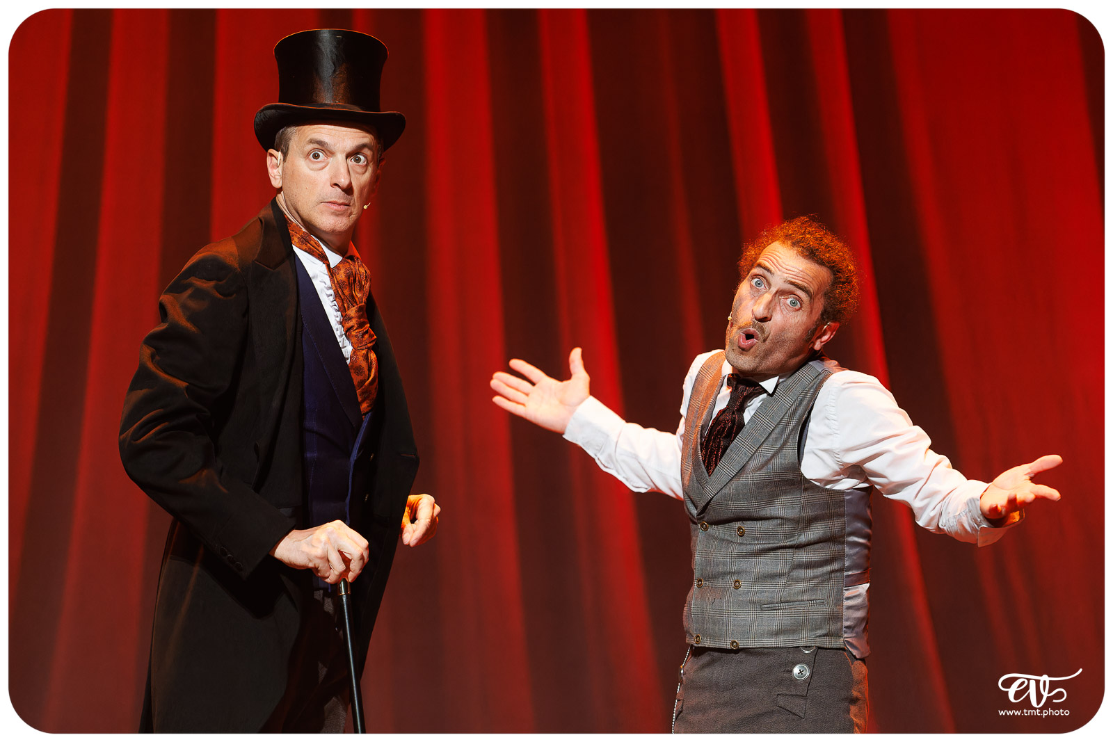 LA CLAQUE (FRED RADIX)